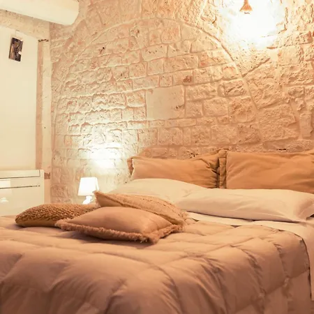Widespread Trulli In The Historic Center - Trulli Antichi Mestieri