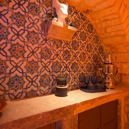 Widespread Trulli In The Historic Center - Trulli Antichi Mestieri Tatil Evi Alberobello