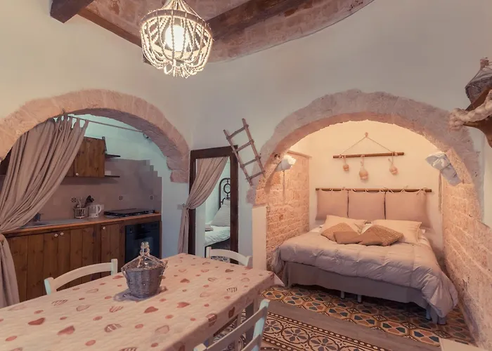 Widespread Trulli In The Historic Center - Trulli Antichi Mestieri Alberobello